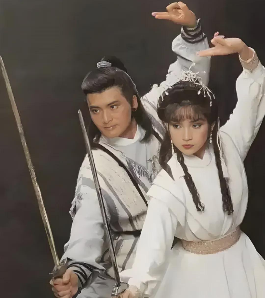 八版《笑傲江湖》岳灵珊，哪一版小师妹最经典？