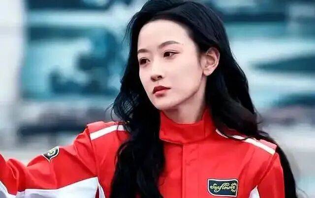 【2026.3.4】唐嫣罗晋现在？AI剧的兴起和发展？岳雨婷巴黎看秀？吴宣仪现状？《云之羽》第二季？为什么章子怡年轻的时候热衷于国际？